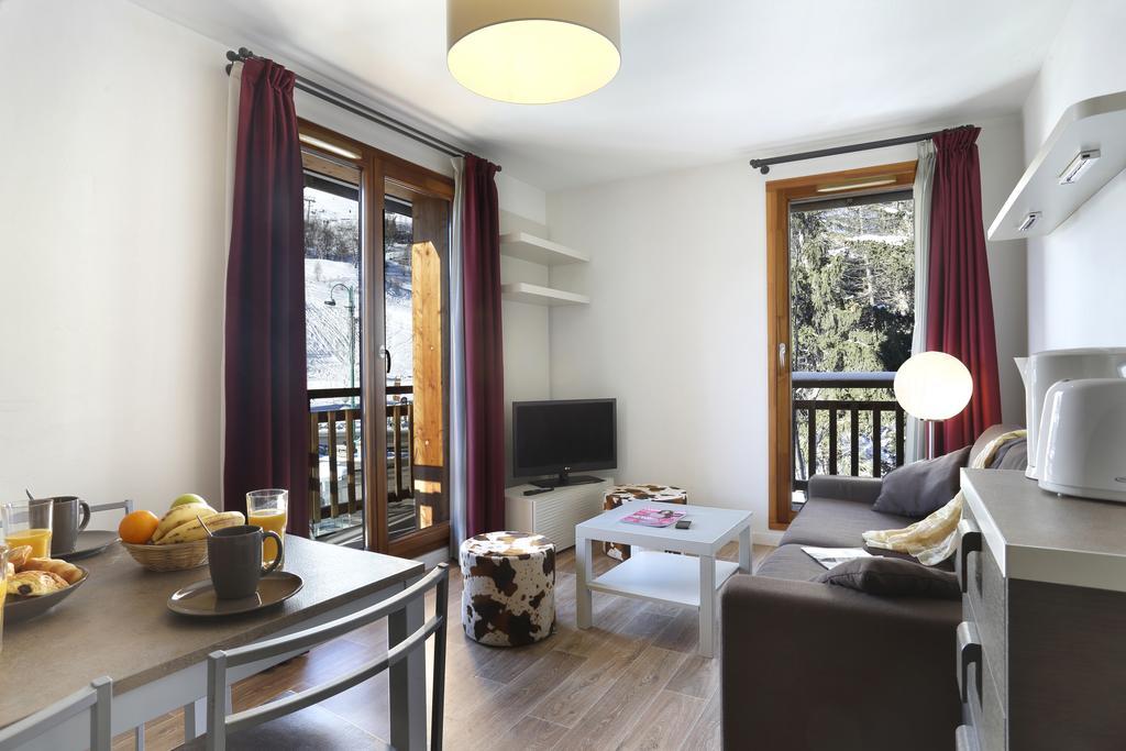 Vacanceole - Au Coeur Des Ours レ・デュー・アルプ 部屋 写真